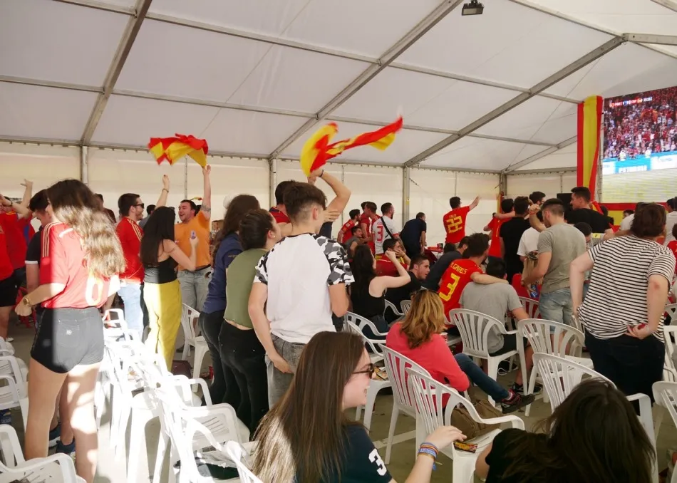 Foto 3 - Buen ambiente en El Tormes para disfrutar el Mundial de F&uacute;tbol