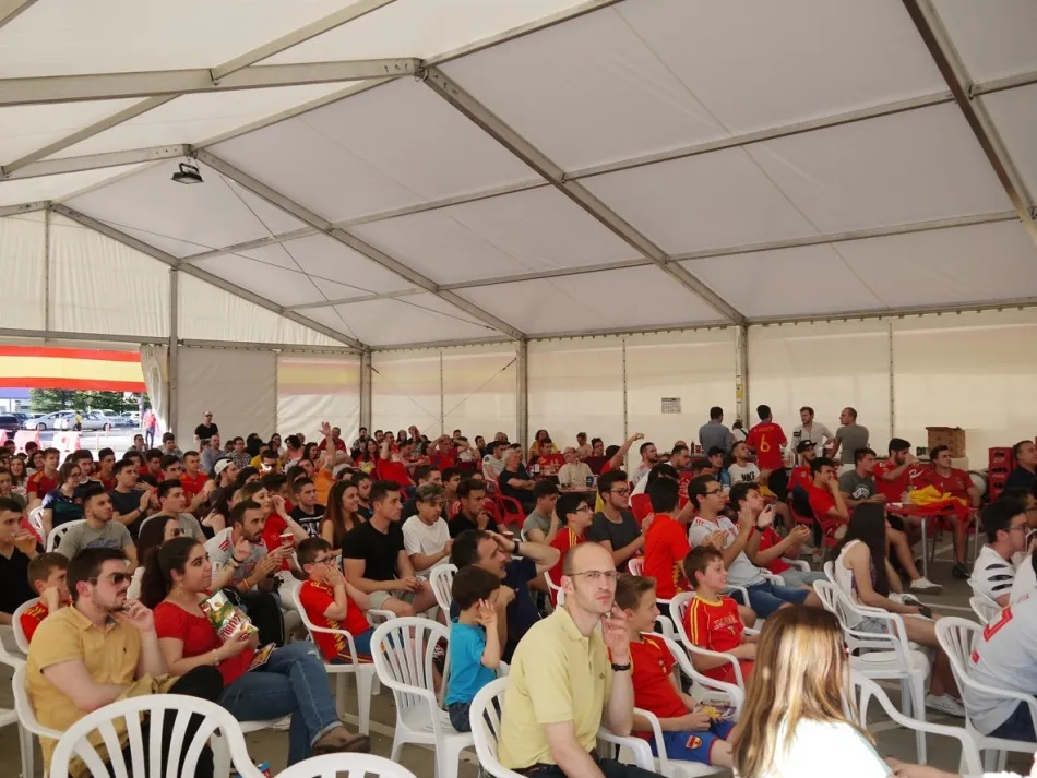 Foto 2 - Buen ambiente en El Tormes para disfrutar el Mundial de F&uacute;tbol