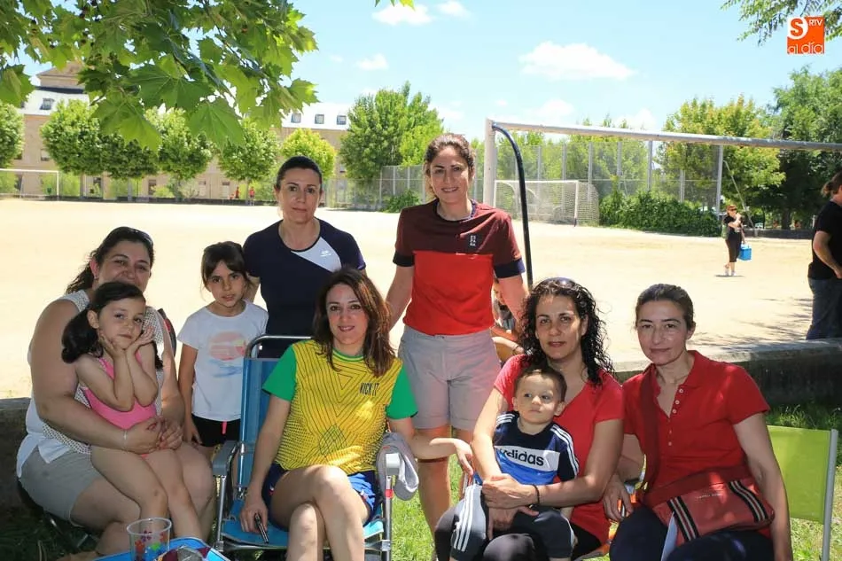Foto 5 - Respuesta multitudinaria de la comunidad educativa del colegio San Agust&iacute;n en la Fiesta de la...