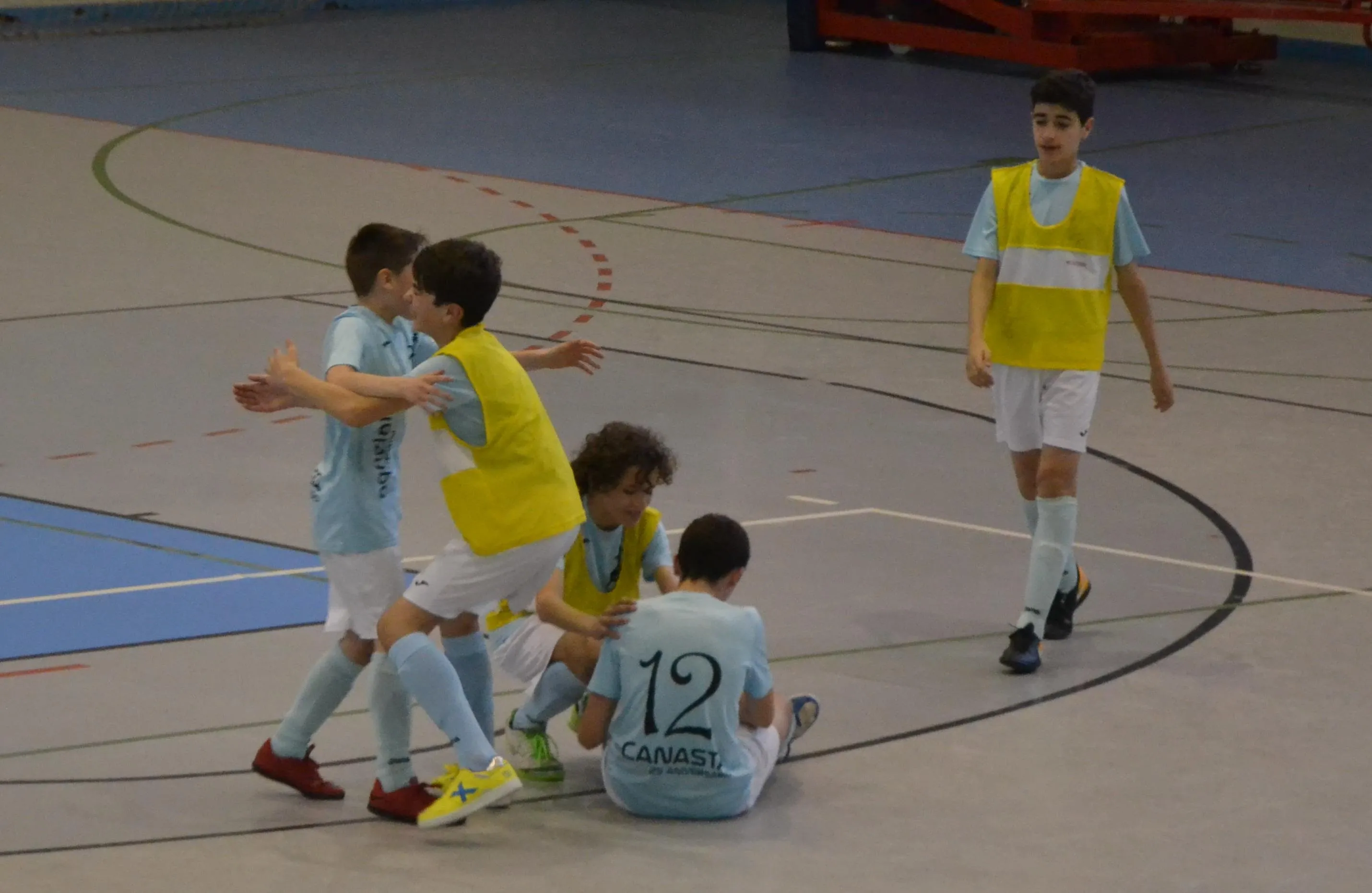Foto 7 - Ver&iacute;n toma ventaja en la lucha por estar Almer&iacute;a en una ma&ntilde;ana muy igualada  