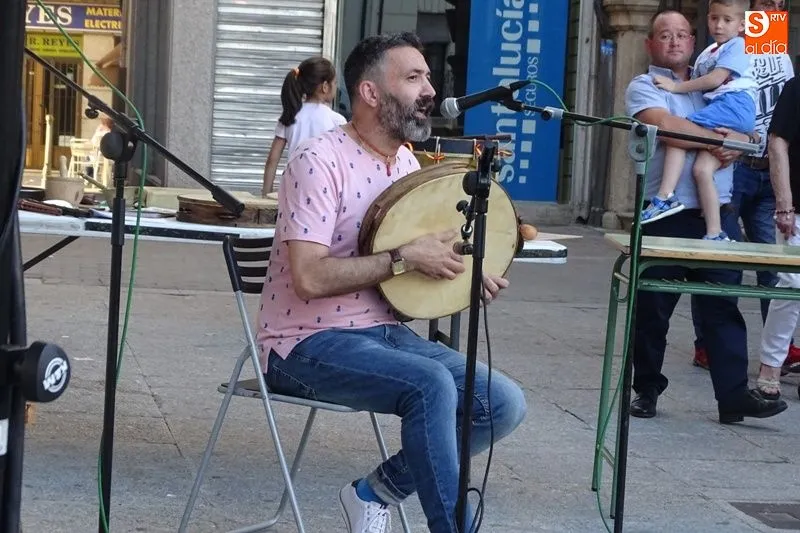 Foto 5 - Actuaci&oacute;n folk, m&uacute;sica de ra&iacute;z
