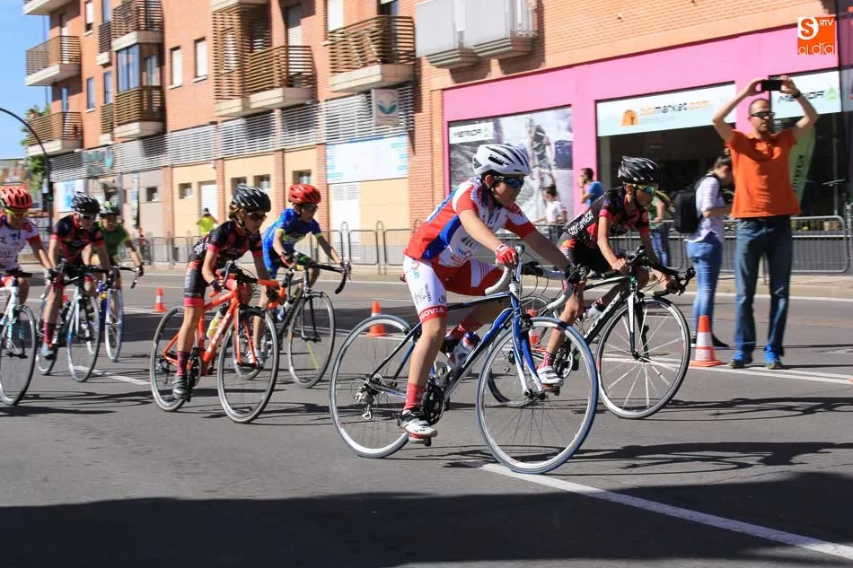 Foto 7 - Salamanca acoge el III Trofeo Bicimarket de escuelas, puntuable para el Regional de ruta