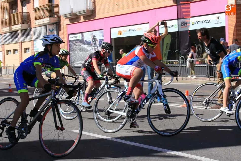 Foto 6 - Salamanca acoge el III Trofeo Bicimarket de escuelas, puntuable para el Regional de ruta