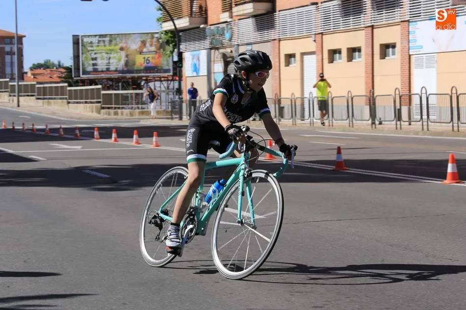 Foto 4 - Salamanca acoge el III Trofeo Bicimarket de escuelas, puntuable para el Regional de ruta