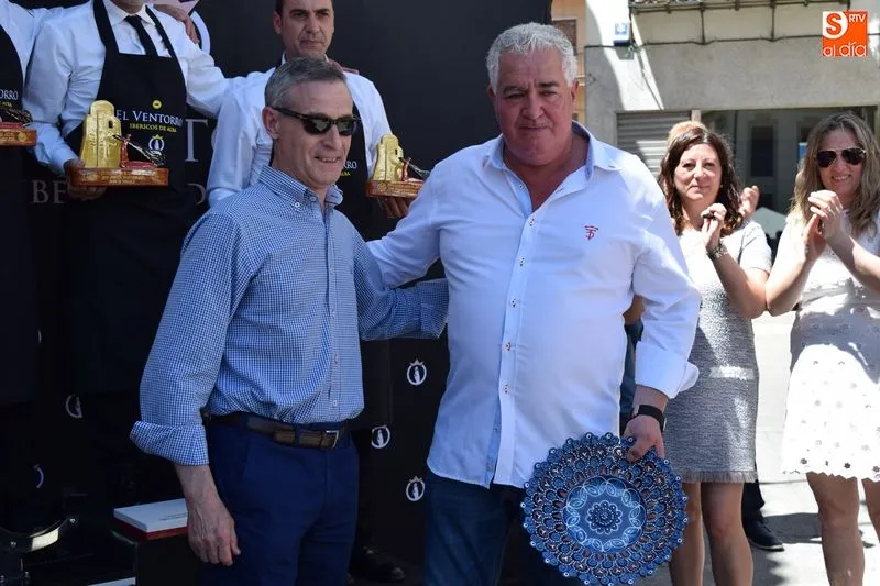 Foto 7 - Cristo Mu&ntilde;oz se hace con el Campeonato Nacional de Cortadores de Jam&oacute;n en Alba de Tormes