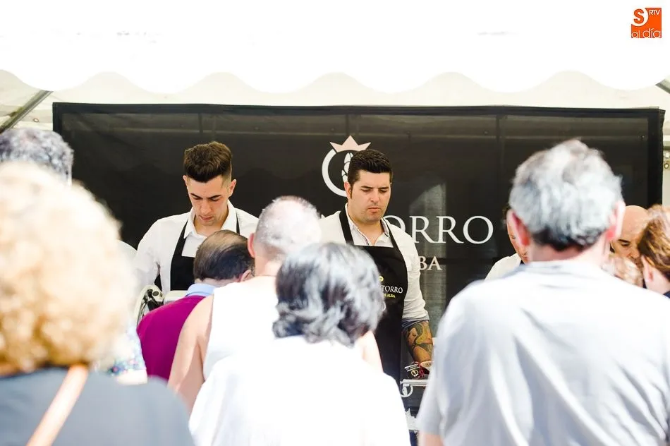 Foto 6 - Espectacular degustaci&oacute;n gastron&oacute;mica gratuita ofrecida por Jamones y Embutidos El Ventorro
