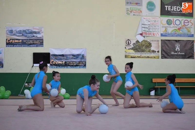 Foto 3 - El &aacute;rea de gimnasia r&iacute;tmica del C.D. Albense FS despide la temporada a ritmo de baile