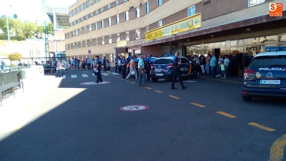 Foto 2 - Ingresado en el Hospital un hombre herido por arma blanca en el barrio de Buenos Aires