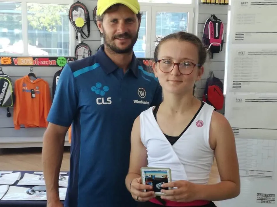 Foto 2 - Una victoria y una derrota para Carolina Benito antes del Campeonato de Espa&ntilde;a  