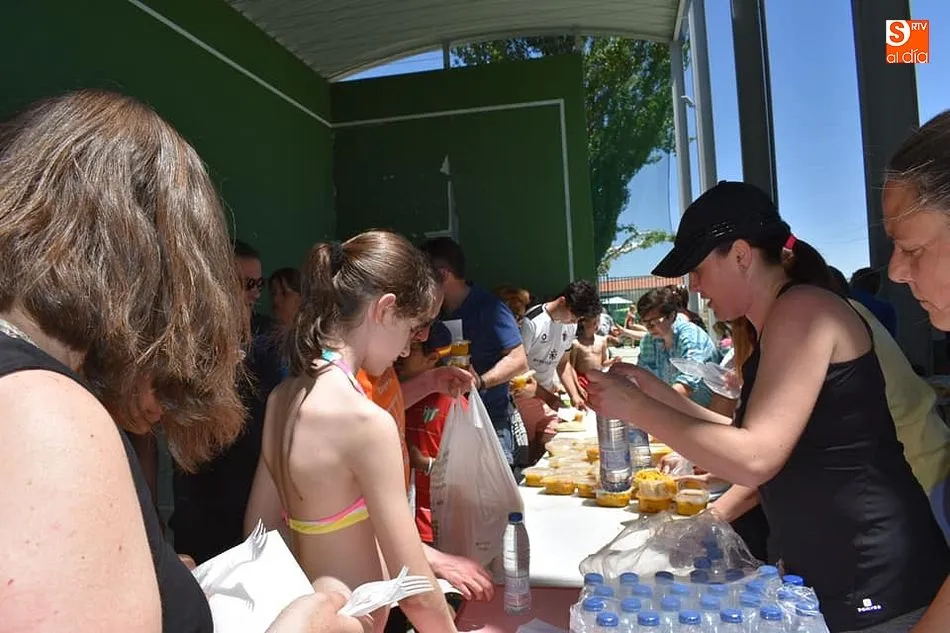 Foto 9 - Guijuelo da la bienvenida al verano con la tradicional convivencia escolar