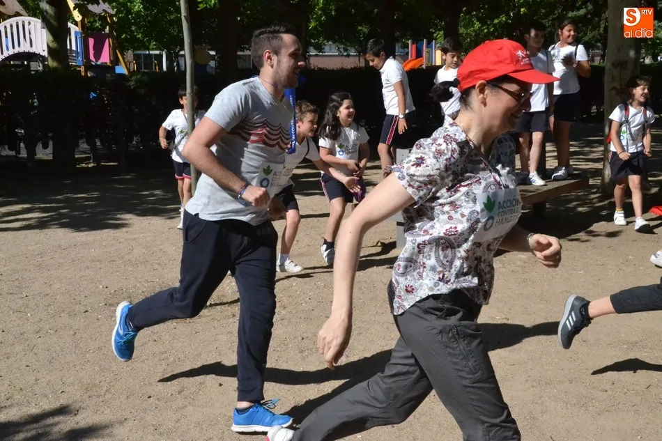 Foto 10 - Misioneras-Santa Teresa corre contra el hambre como apertura de la &uacute;ltima semana del curso  