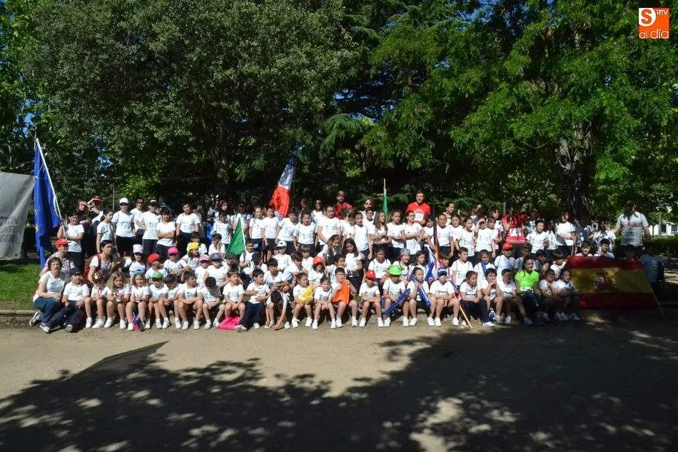 Foto 8 - Misioneras-Santa Teresa corre contra el hambre como apertura de la &uacute;ltima semana del curso  