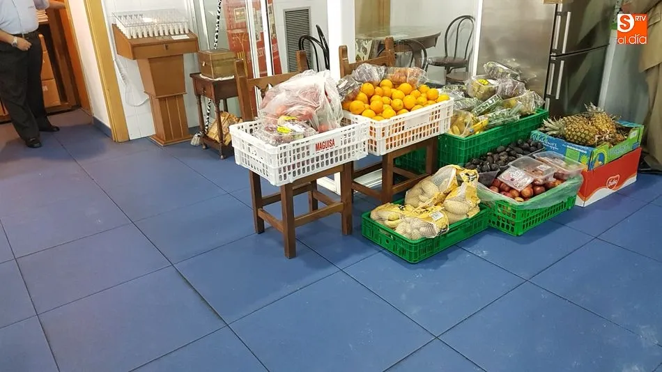 Foto 3 - La &lsquo;Operaci&oacute;n Litro&rsquo; recoge m&aacute;s de 2.500 kilos de alimentos para el Comedor de los Pobres  