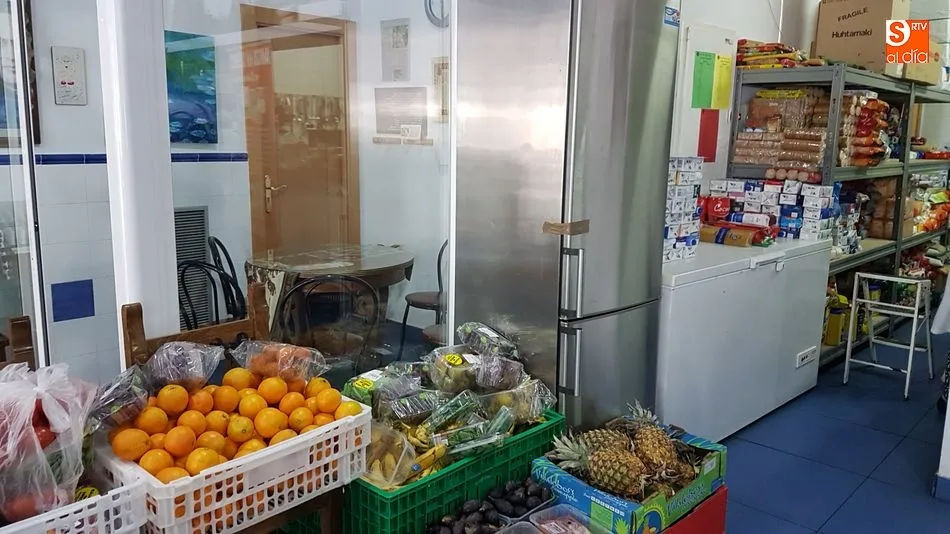 Foto 2 - La &lsquo;Operaci&oacute;n Litro&rsquo; recoge m&aacute;s de 2.500 kilos de alimentos para el Comedor de los Pobres  