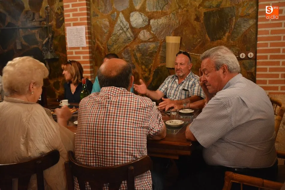 Foto 7 - Cabezabellosa de la Calzada pone el broche final a sus fiestas con una paella  