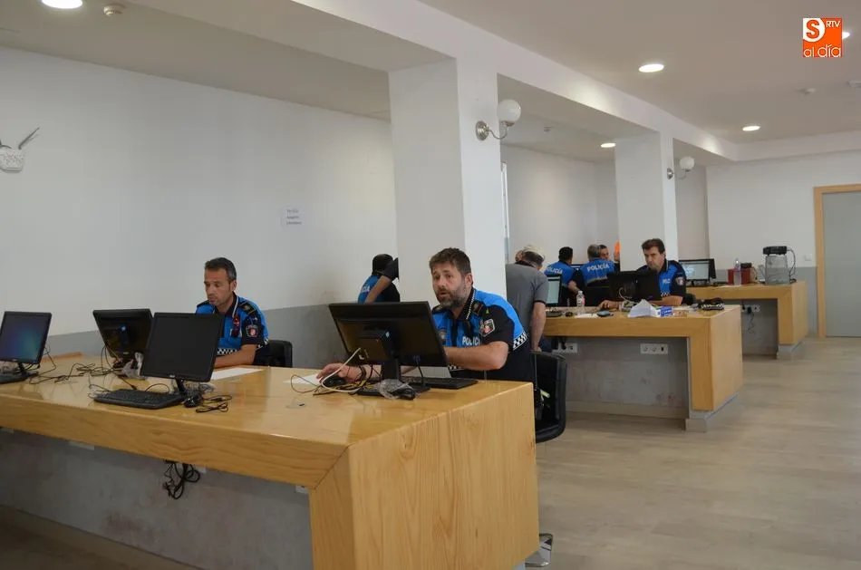 Foto 5 - Se imparte en B&eacute;jar un curso dirigido a la actualizaci&oacute;n inform&aacute;tica de La Polic&iacute;a Municipal   