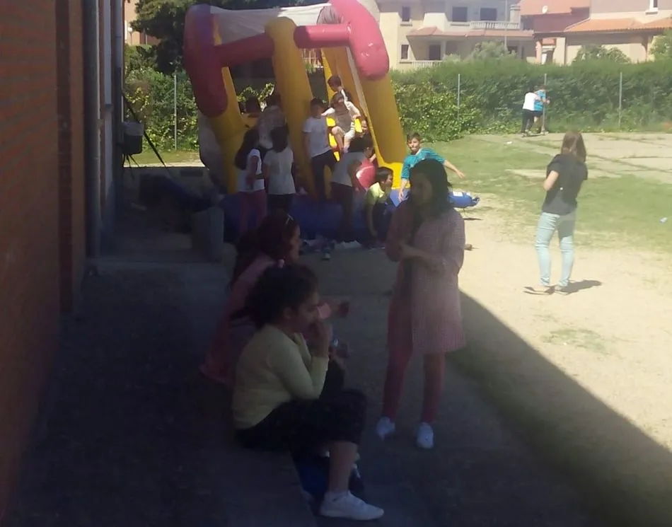 Foto 6 - Animada despedida del curso para los alumnos del CEIP Manuel Moreno Blanco  