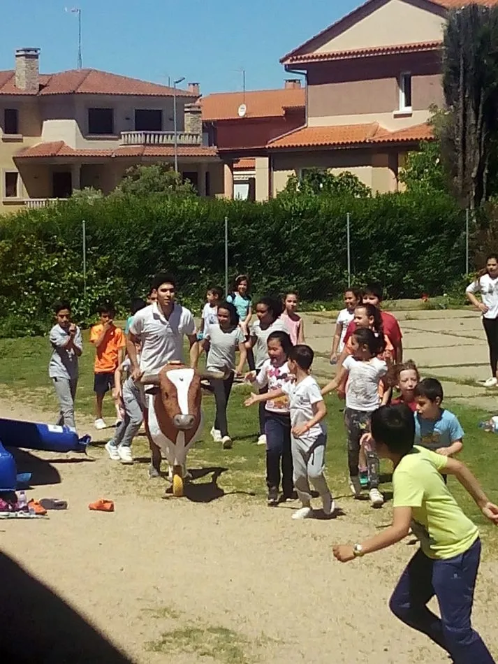 Foto 7 - Animada despedida del curso para los alumnos del CEIP Manuel Moreno Blanco  