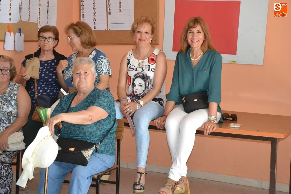 Foto 11 - Amanecer elige en una votaci&oacute;n libre a las 5 nuevas integrantes de su Junta Directiva  