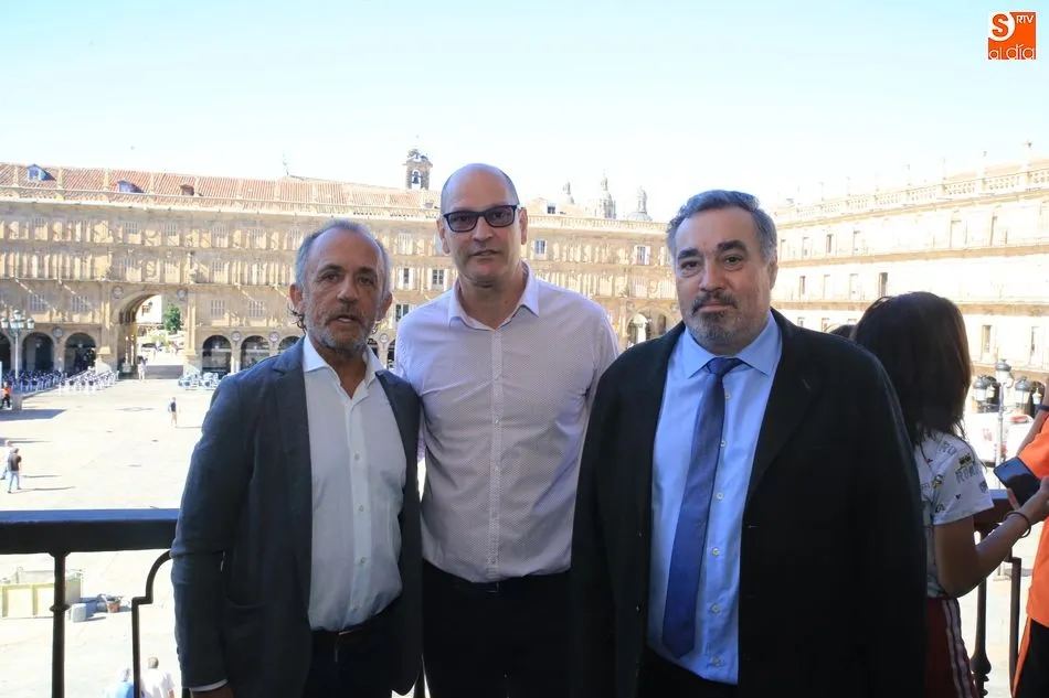 Foto 2 - El Ayuntamiento entrega los diplomas a los ganadores del VI Concurso &lsquo;El toro bravo: un rito&rsquo;  