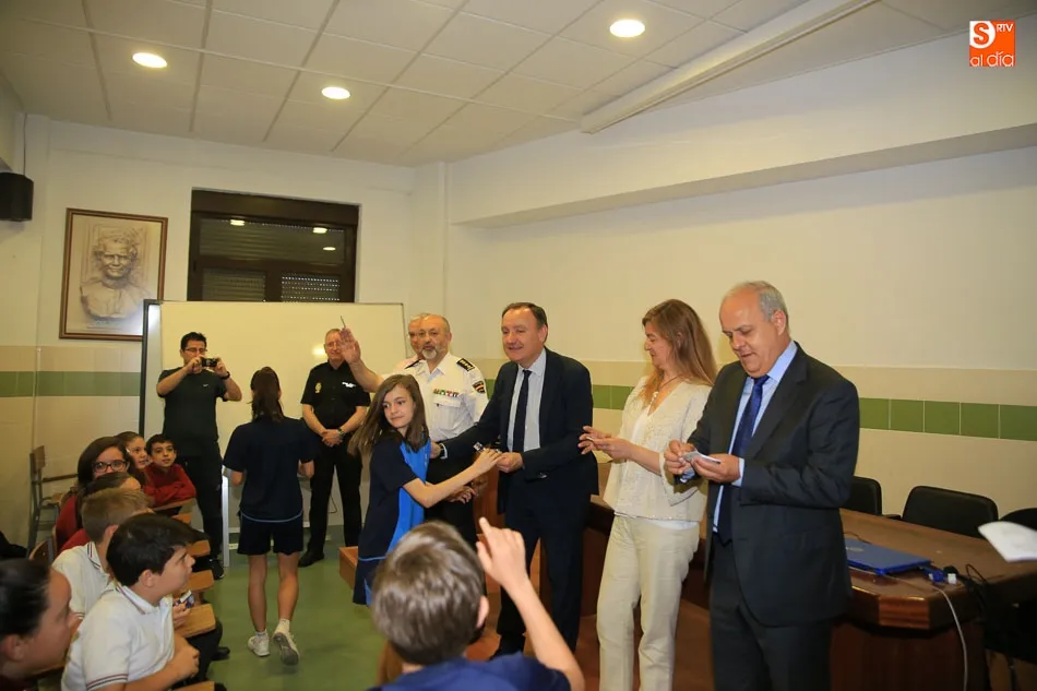 Foto 6 - Los alumnos del Colegio San Juan Bosco reciben los carn&eacute;s de Ciberexpert@  