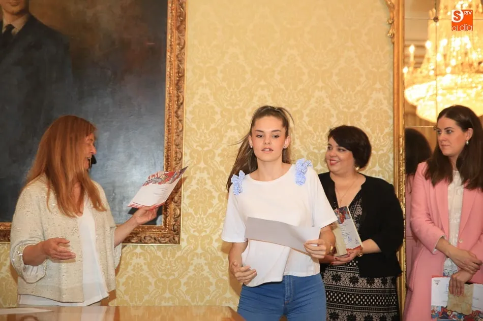 Foto 10 - Los ganadores del quinto certamen &lsquo;#Compartoblog&rsquo; reciben sus diplomas  