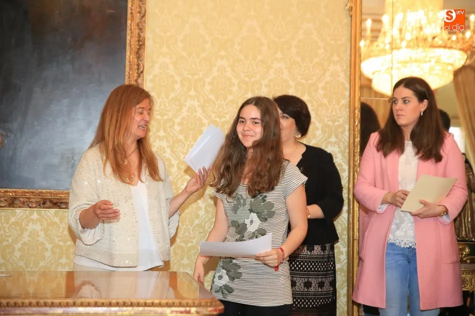 Foto 8 - Los ganadores del quinto certamen &lsquo;#Compartoblog&rsquo; reciben sus diplomas  