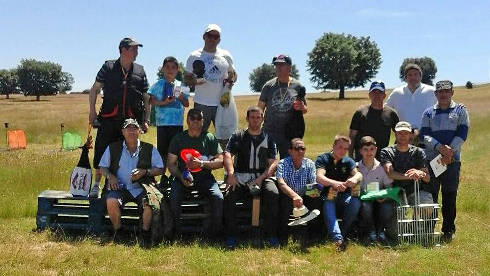 Foto 2 - Animada jornada de tiro al plato en Ba&ntilde;ob&aacute;rez con setenta participantes