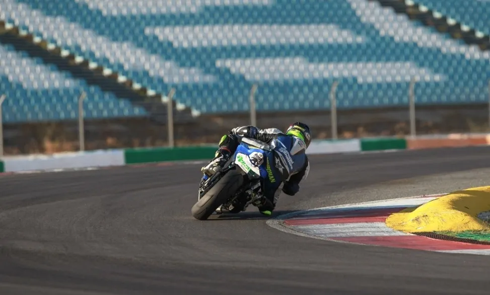 Foto 6 - Tercera plaza y final al maleficio de Merch&aacute;n con el circuito de Portimao