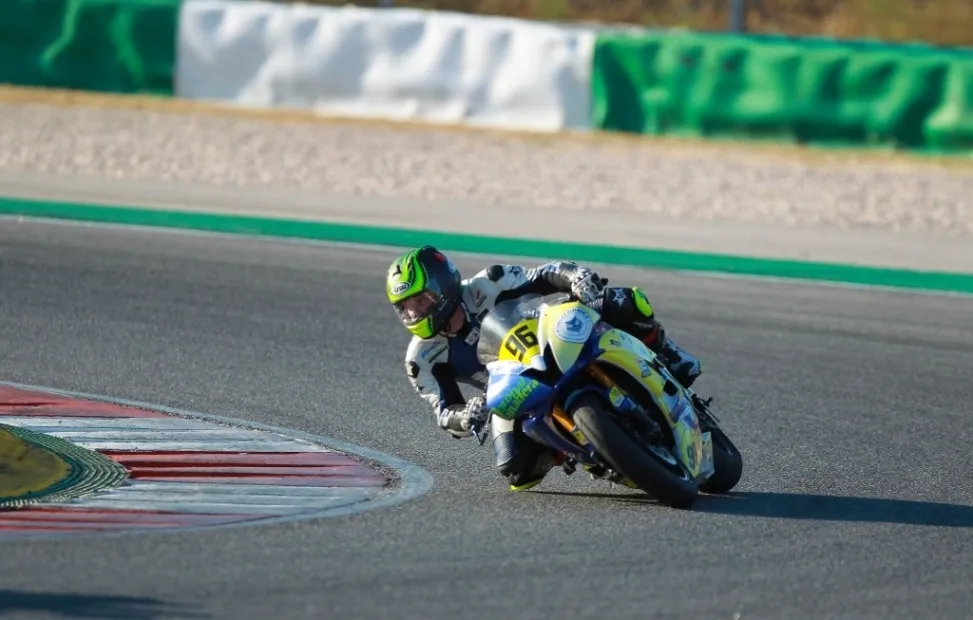Foto 3 - Tercera plaza y final al maleficio de Merch&aacute;n con el circuito de Portimao