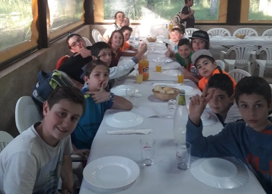 Foto 5 - Los mayores del Colegio San Francisco disfrutan de una acampada en Villasrubias  
