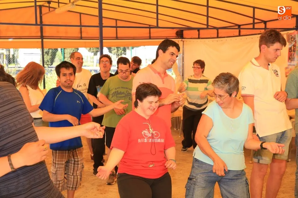 Foto 6 - Divertida clausura del curso del Programa de Integraci&oacute;n de J&oacute;venes con Discapacidad Intelectual  