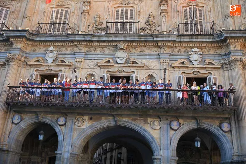 Foto 2 - Homenaje&nbsp;del Ayuntamiento a los jugadores del CB&nbsp;Tormes&nbsp;con motivo de sus &eacute;xitos  