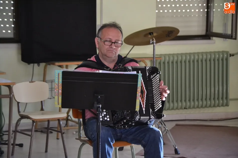 Foto 4 - En marcha la ronda de audiciones de fin de curso de la Escuela de M&uacute;sica  