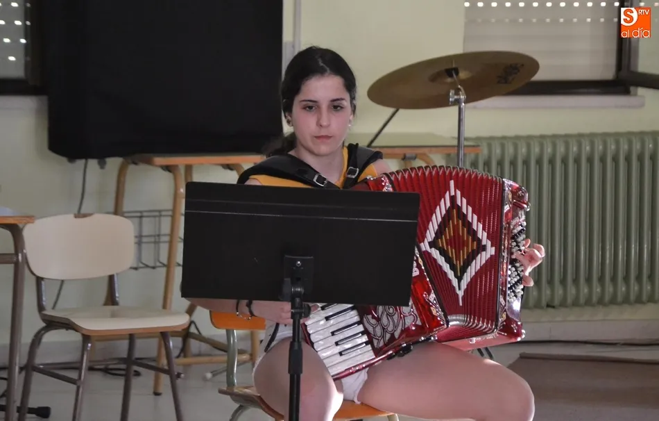 Foto 3 - En marcha la ronda de audiciones de fin de curso de la Escuela de M&uacute;sica  