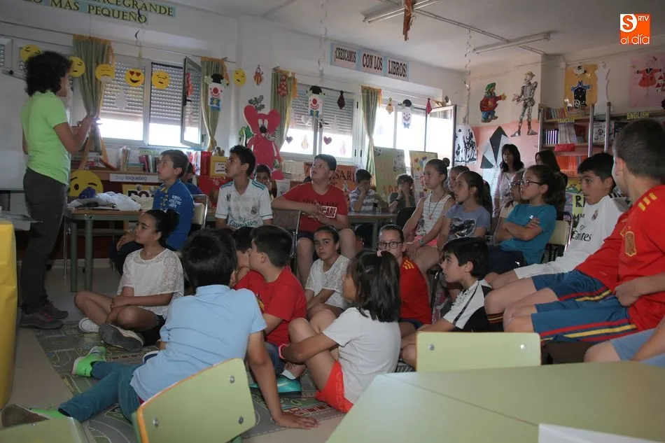 Foto 5 - La casa del parque de Sobradillo acerca el mundo de las rapaces a los alumnos del CEIP Manuel...
