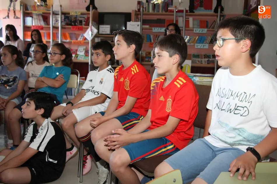 Foto 4 - La casa del parque de Sobradillo acerca el mundo de las rapaces a los alumnos del CEIP Manuel...
