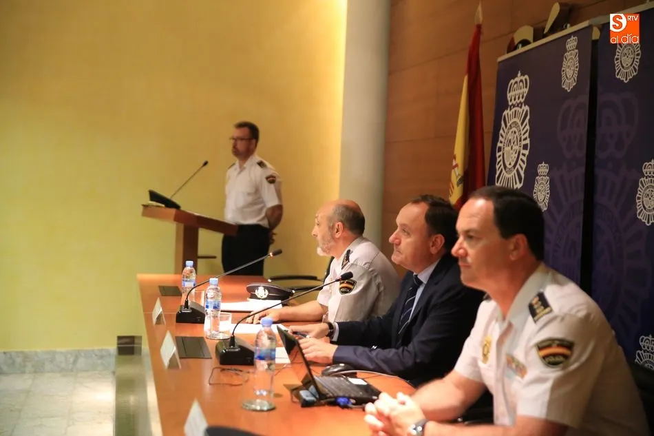 Foto 3 - La Polic&iacute;a Nacional refuerza su coordinaci&oacute;n con el sector de seguridad privada