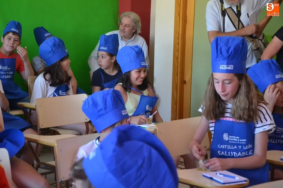 Foto 11 - Los alumnos de Mir&oacute;briga se ponen el delantal para aprender a comer sano y productos de la tierra  