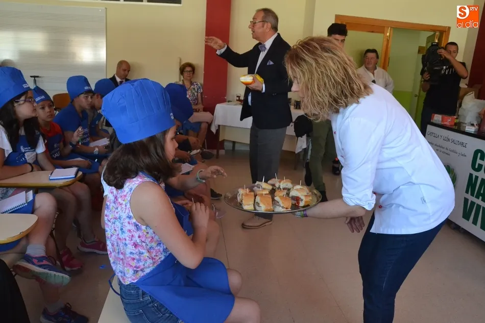 Foto 8 - Los alumnos de Mir&oacute;briga se ponen el delantal para aprender a comer sano y productos de la tierra  