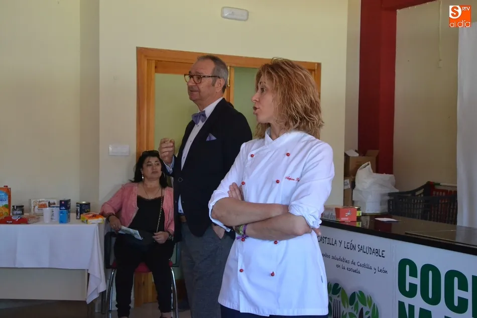 Foto 5 - Los alumnos de Mir&oacute;briga se ponen el delantal para aprender a comer sano y productos de la tierra  