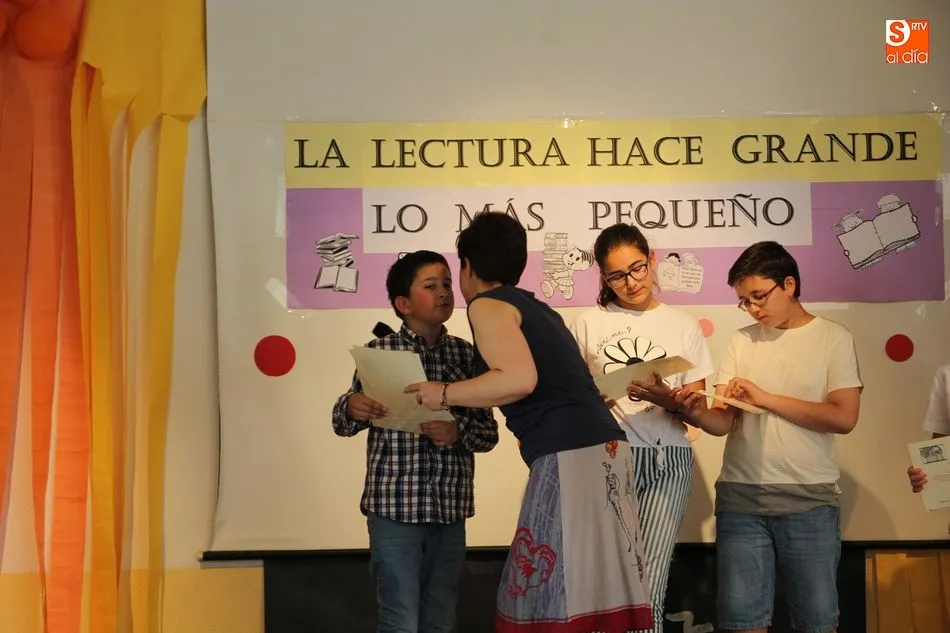 Foto 6 - El CEIP Manuel moreno Blanco premia entre sus alumnos a los mejores lectores y mediadores  