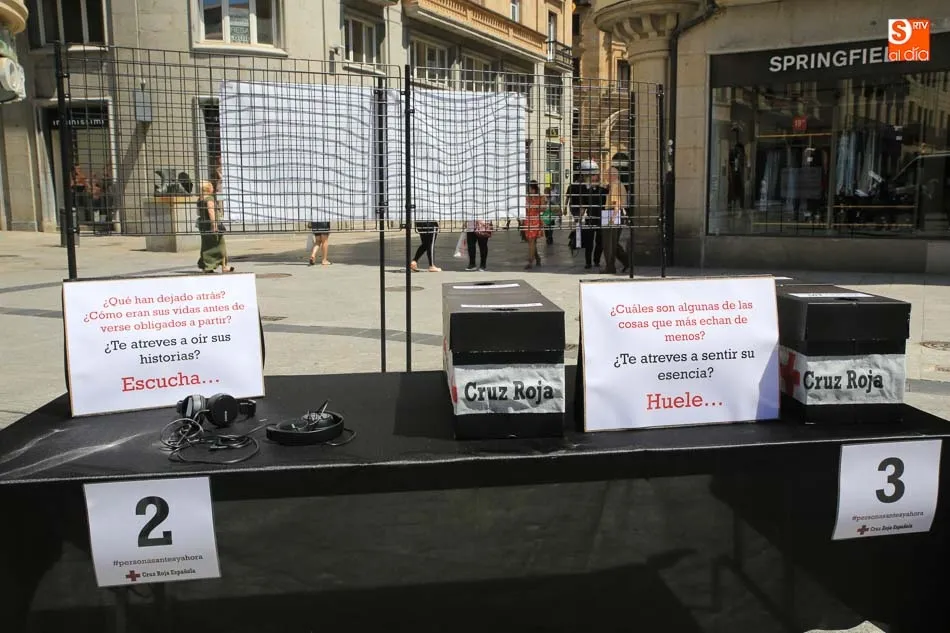 Foto 7 - Cruz Roja sensibiliza sobre el drama de los refugiados con la exposici&oacute;n &lsquo;Personas antes y...
