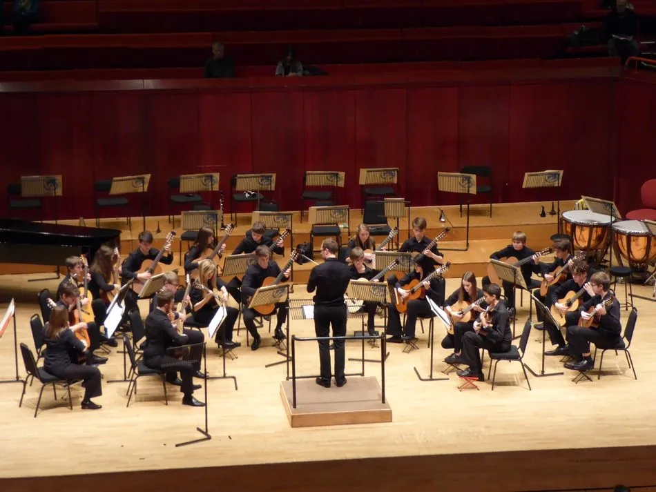 Foto 2 - El Coro y la Orquesta Joven de Guitarras de Berkshire ofrecer&aacute;n un concierto en Salamanca  