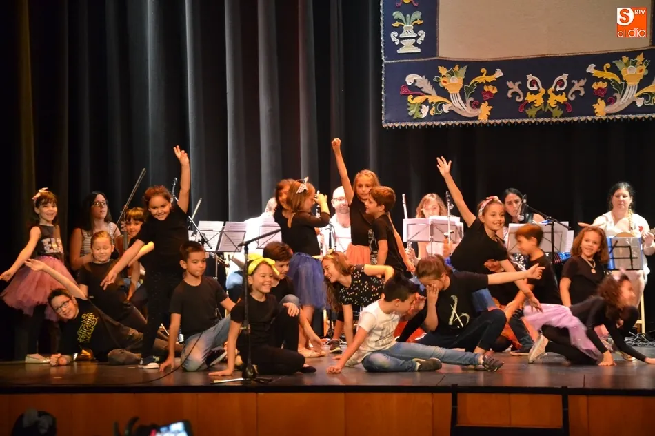 Foto 2 - Los peques de M&uacute;sica y Movimiento cierran el curso al ritmo de &lsquo;Grease&rsquo;  