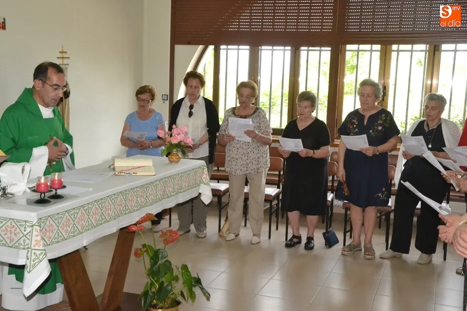 Foto 6 - El Grupo de Oraci&oacute;n Teresiana finaliza sus actividades por este curso  