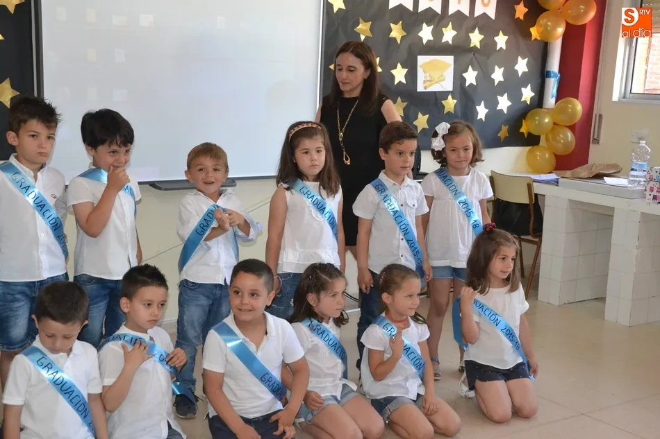 Foto 6 - El Colegio Mir&oacute;briga vive una intensa ma&ntilde;ana con dos ceremonias simult&aacute;neas de graduaci&oacute;n  