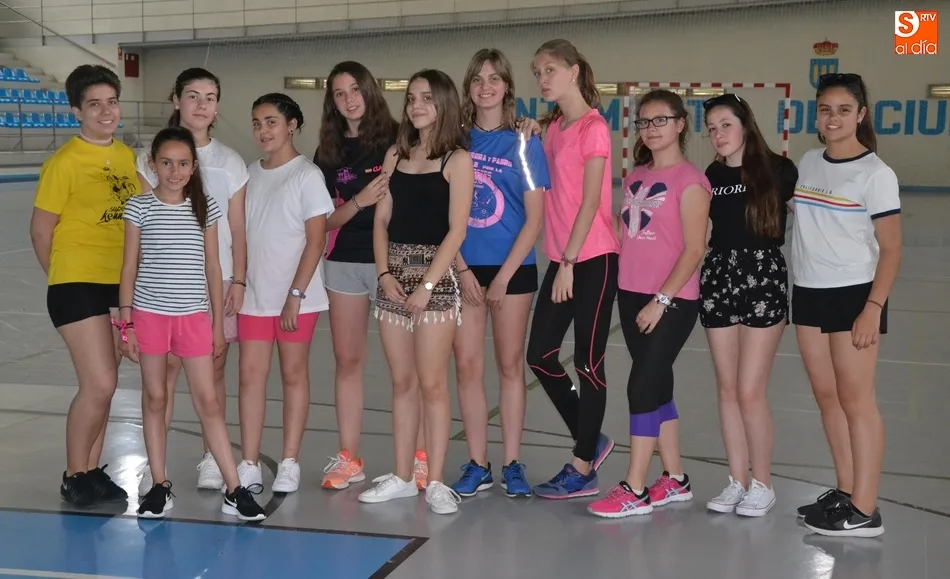 Foto 2 - Bocinazo final para la Escuela Municipal de Baloncesto Femenino  