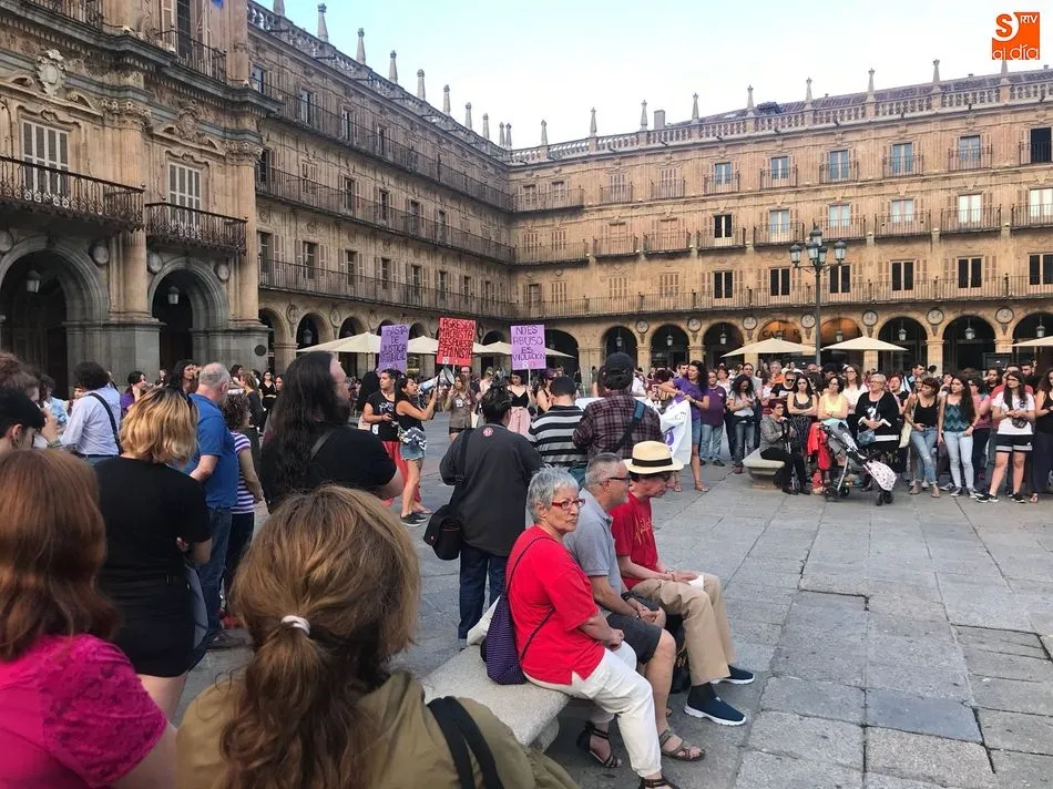 Foto 5 - Protesta en la Plaza Mayor contra la puesta en libertad bajo fianza de los miembros de &lsquo;La...
