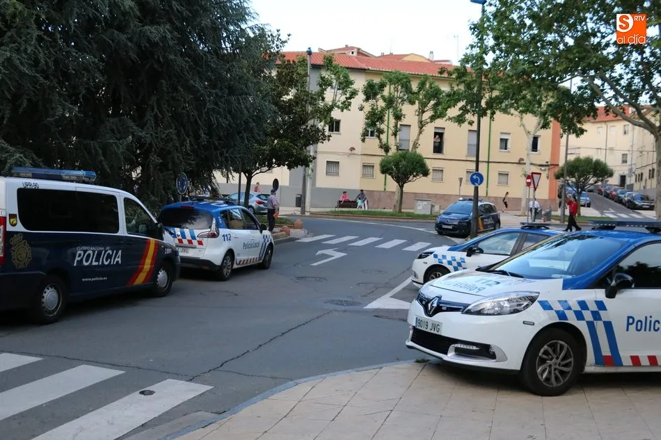 Foto 4 - Fuerte trifulca entre dos familias rumanas en el barrio Vidal